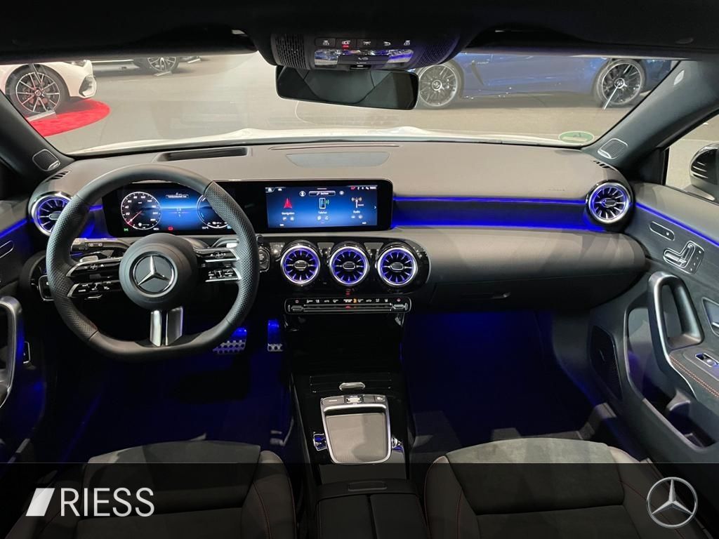 Mercedes-Benz A 250 2025