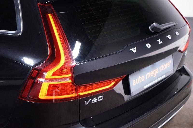 Volvo V60 2022