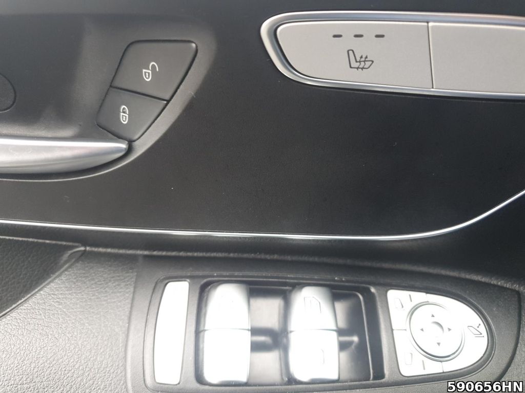 Mercedes-Benz V 220 2024