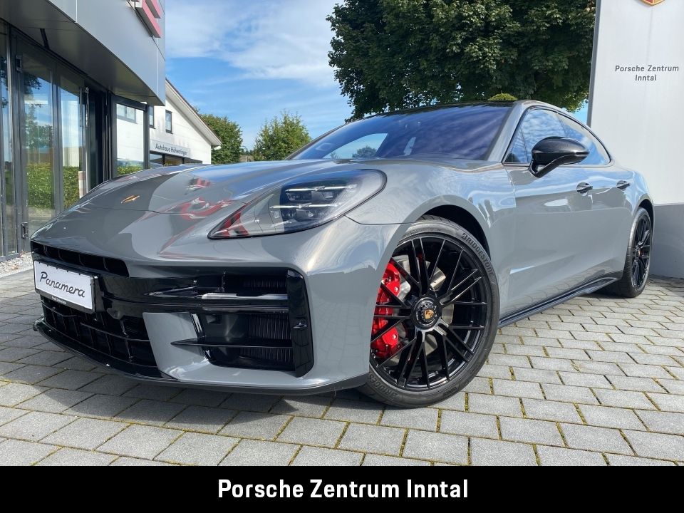 Porsche Panamera 2025