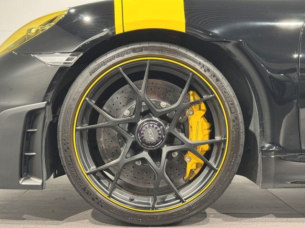 Porsche Boxster 2024