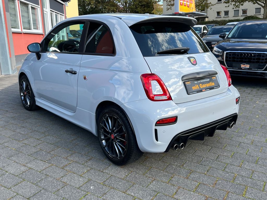 Abarth 695 2022