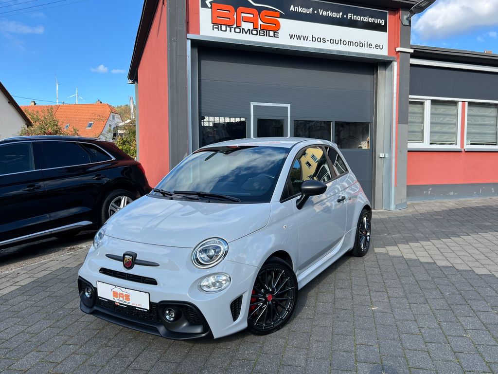 Abarth 695 2022