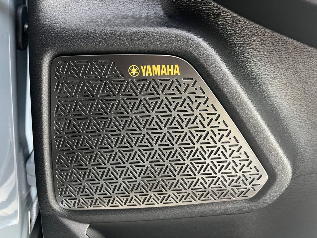 Mitsubishi Outlander 2025