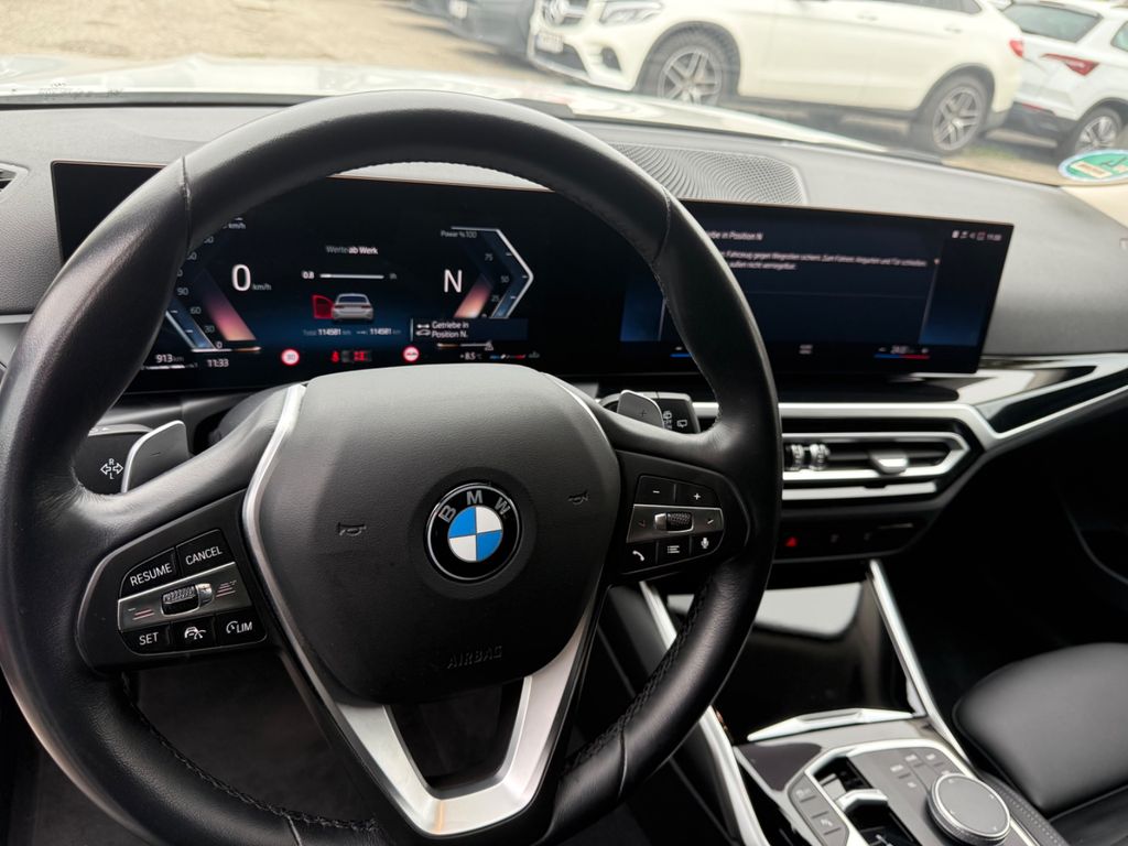 BMW 318 2022
