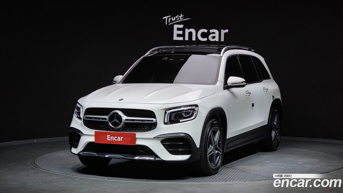 Mercedes-Benz GLB-Class 2023