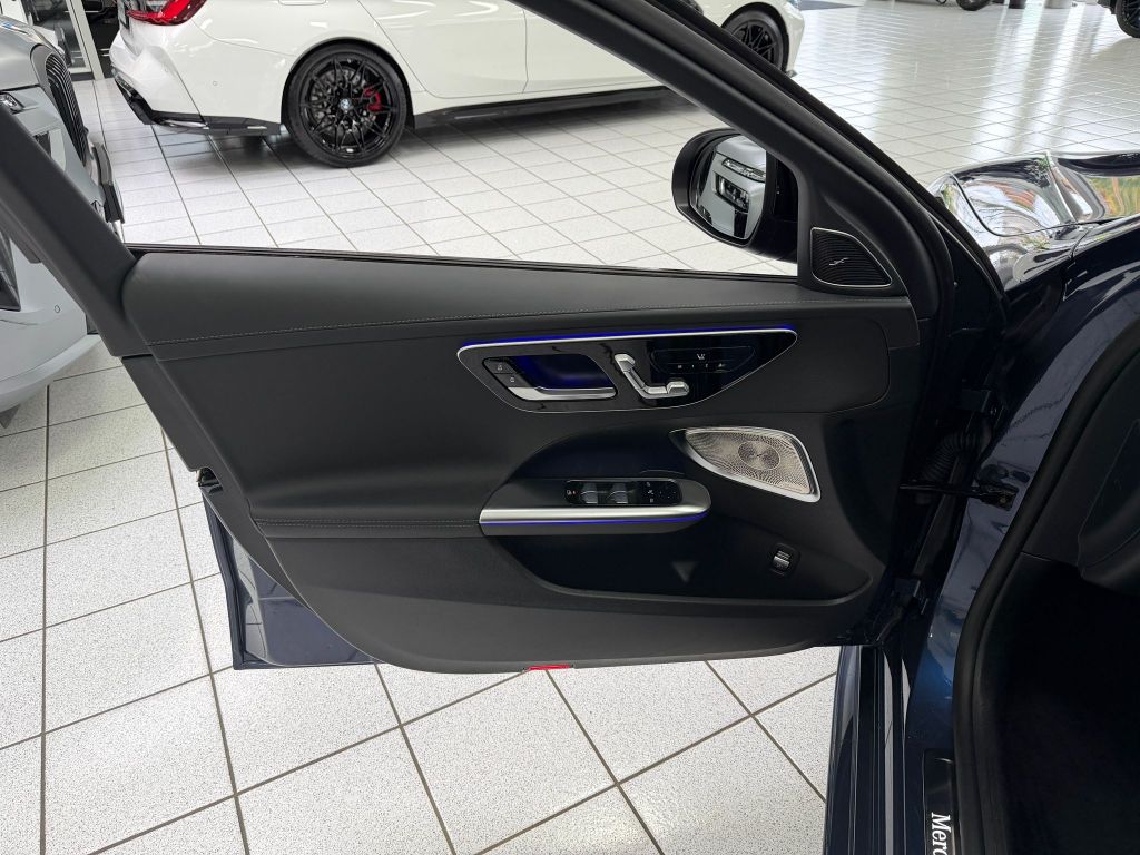 Mercedes-Benz C 300 2024