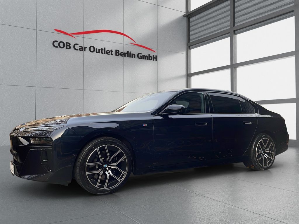 BMW 740 2024