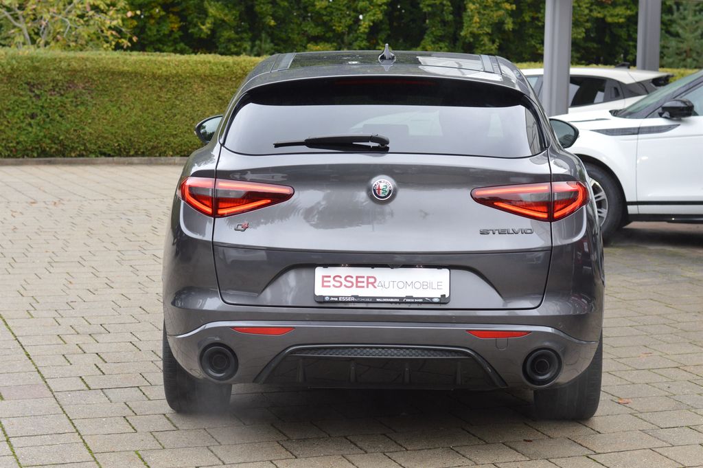 Alfa Romeo Stelvio 2022