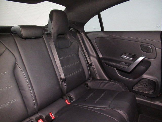 Mercedes-Benz CLA 200 2021