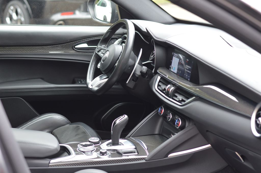 Alfa Romeo Stelvio 2022