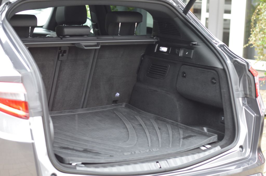 Alfa Romeo Stelvio 2022