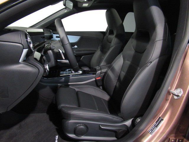 Mercedes-Benz CLA 200 2021