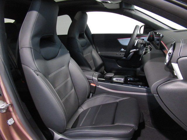 Mercedes-Benz CLA 200 2021