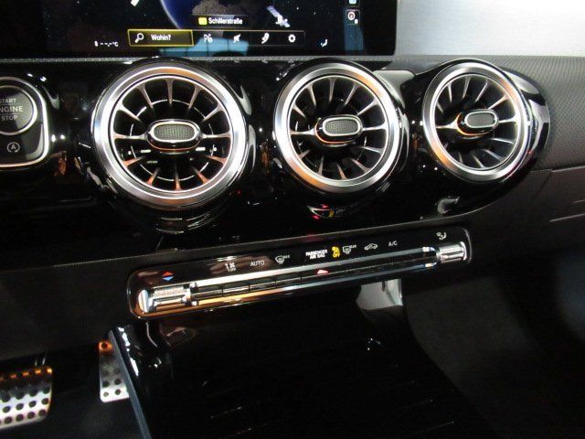 Mercedes-Benz CLA 200 2021