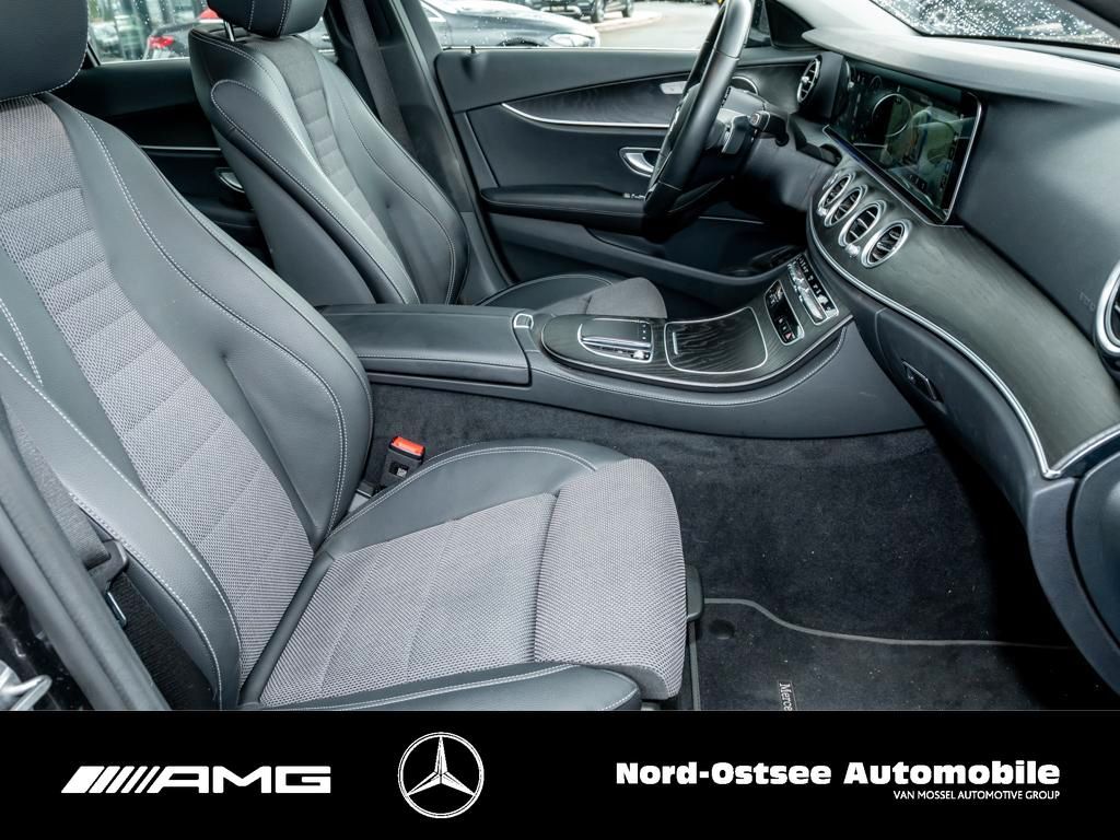 Mercedes-Benz E 300 2022