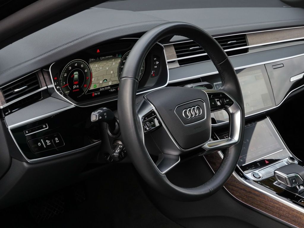 Audi A8 2022