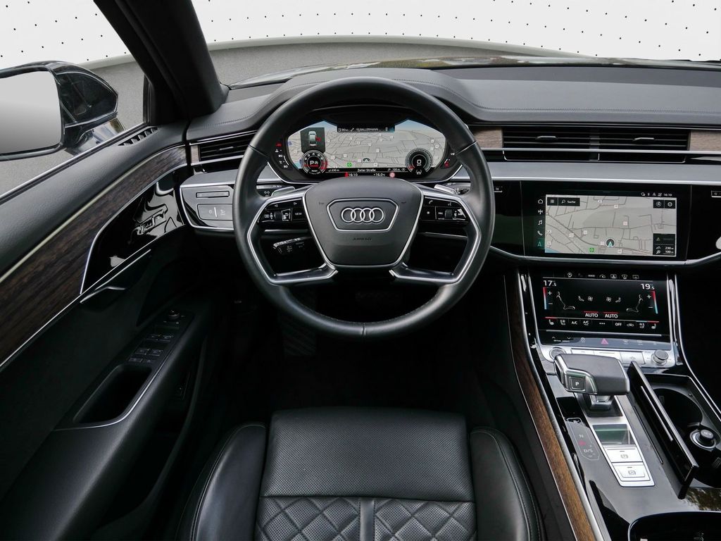 Audi A8 2022