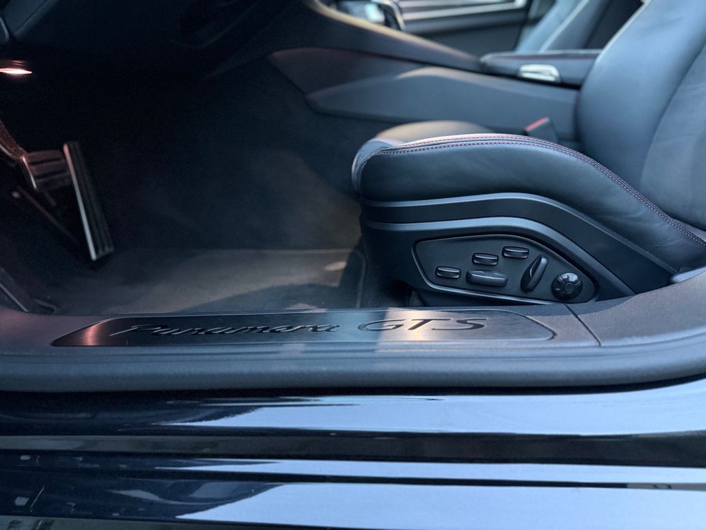 Porsche Panamera 2022