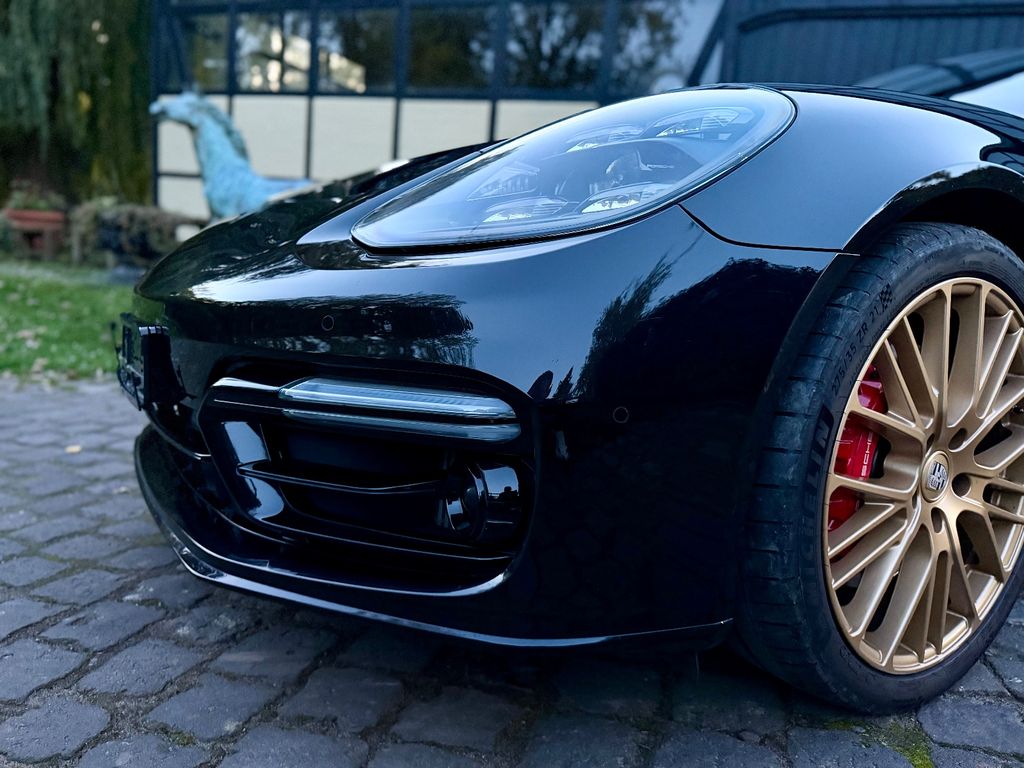 Porsche Panamera 2022