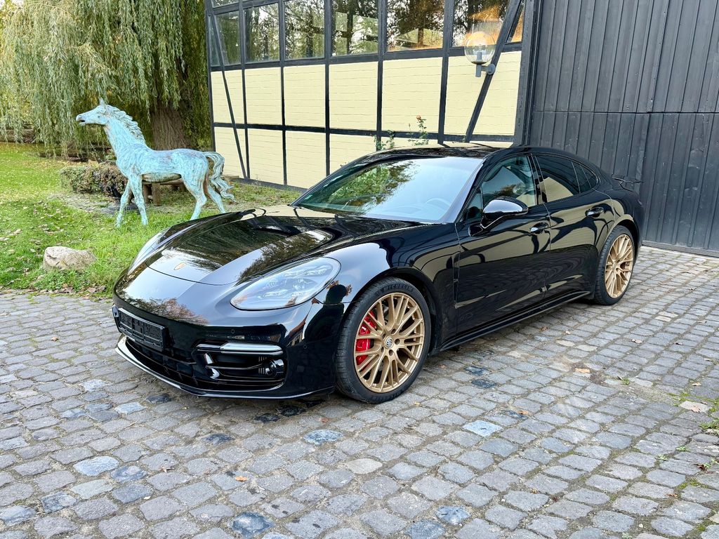Porsche Panamera 2022