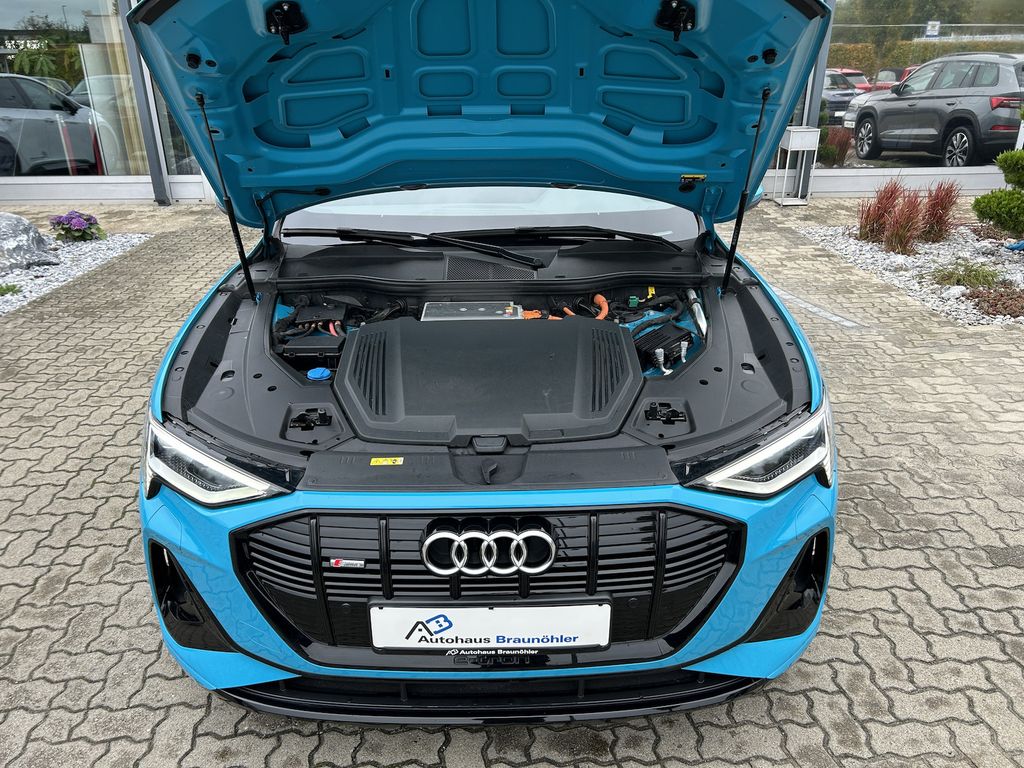 Audi e-tron 2022