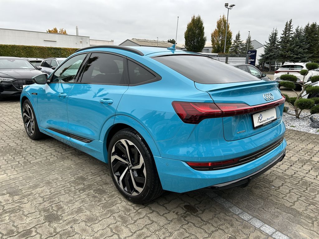 Audi e-tron 2022