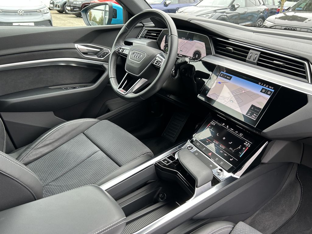 Audi e-tron 2022