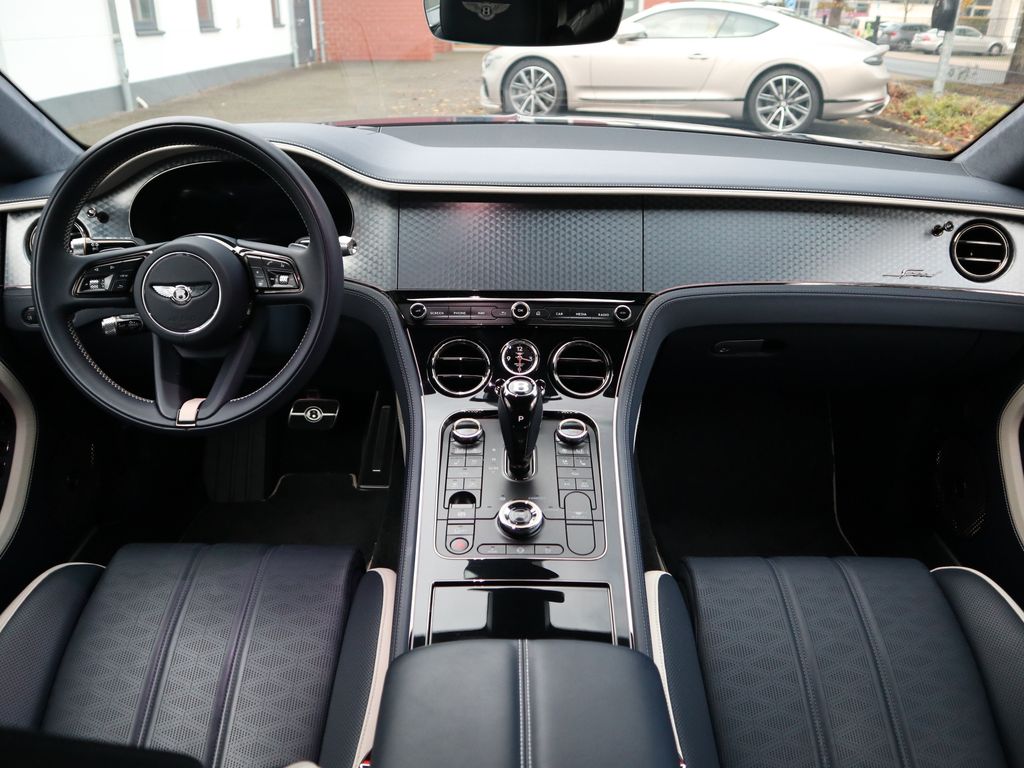 Bentley Continental GT 2024