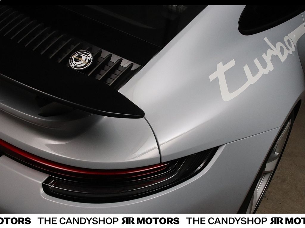 Porsche 992 2025
