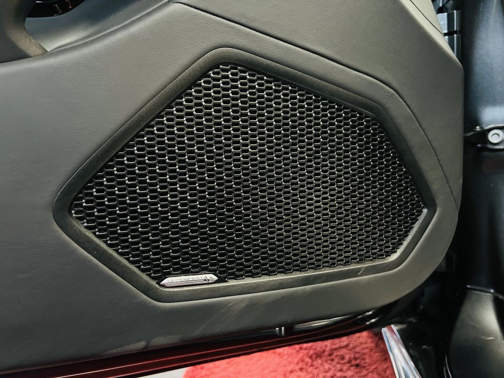 Lamborghini Huracán 2021