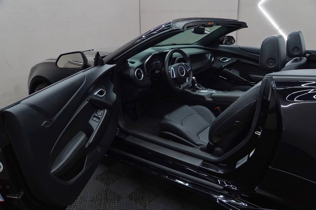 Chevrolet Camaro 2023