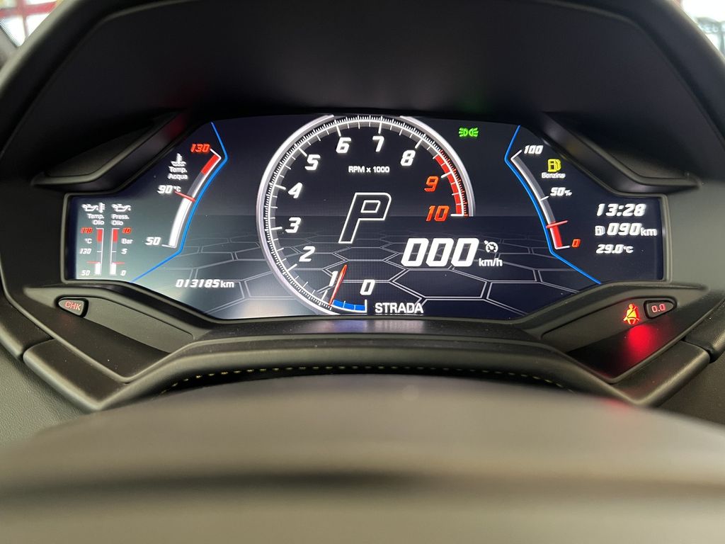 Lamborghini Huracán 2021