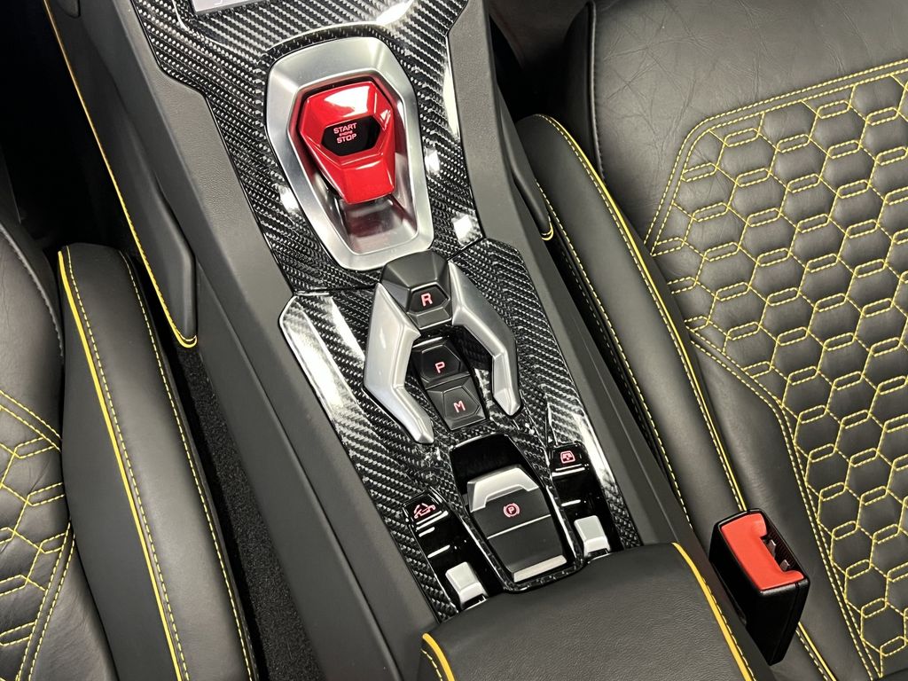 Lamborghini Huracán 2021