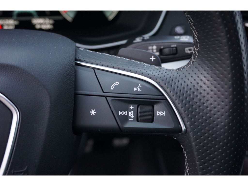 Audi SQ5 2023