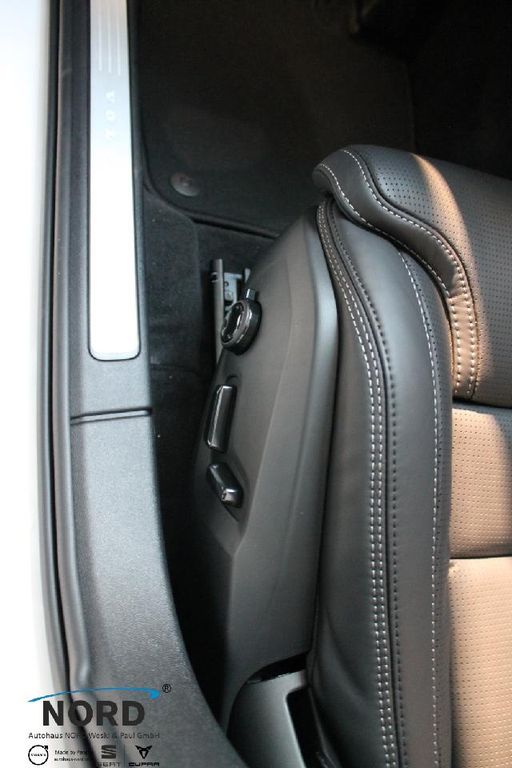 Volvo V60 Cross Country 2024