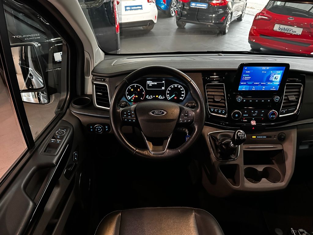 Ford Tourneo Custom 2022