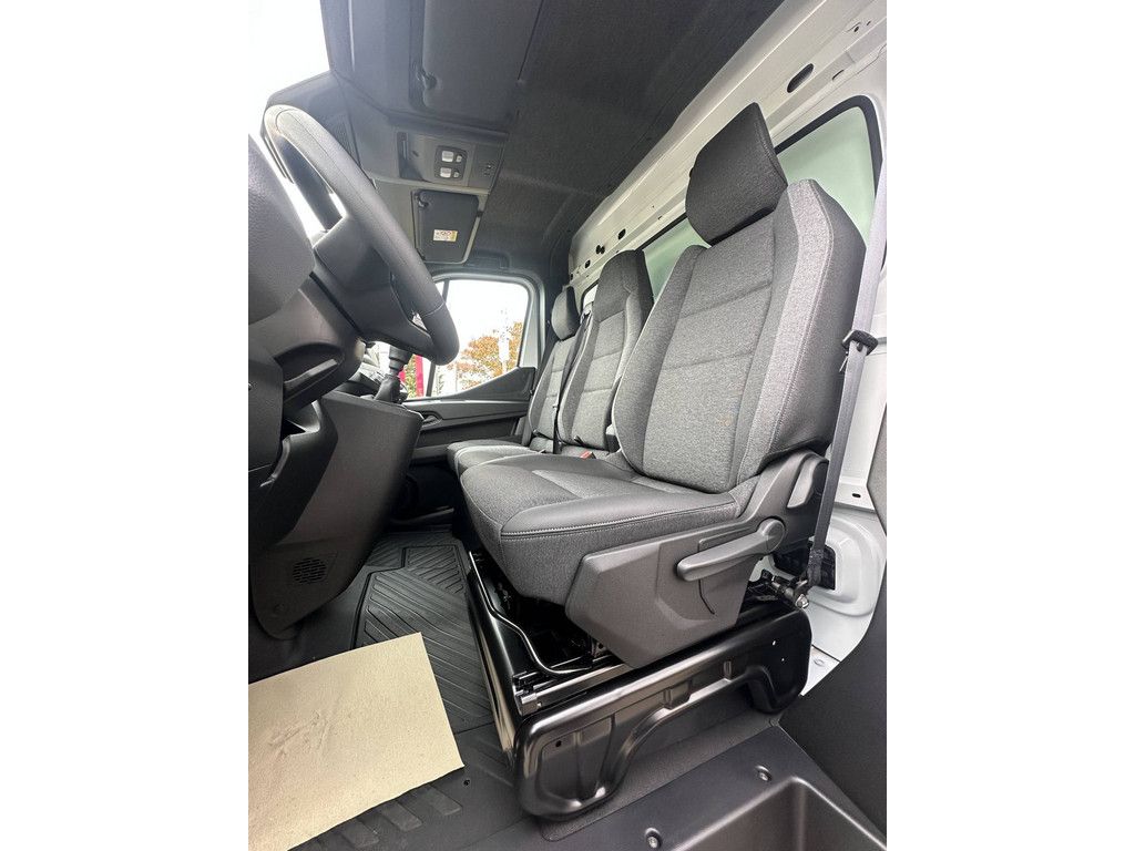 Nissan Interstar 2025