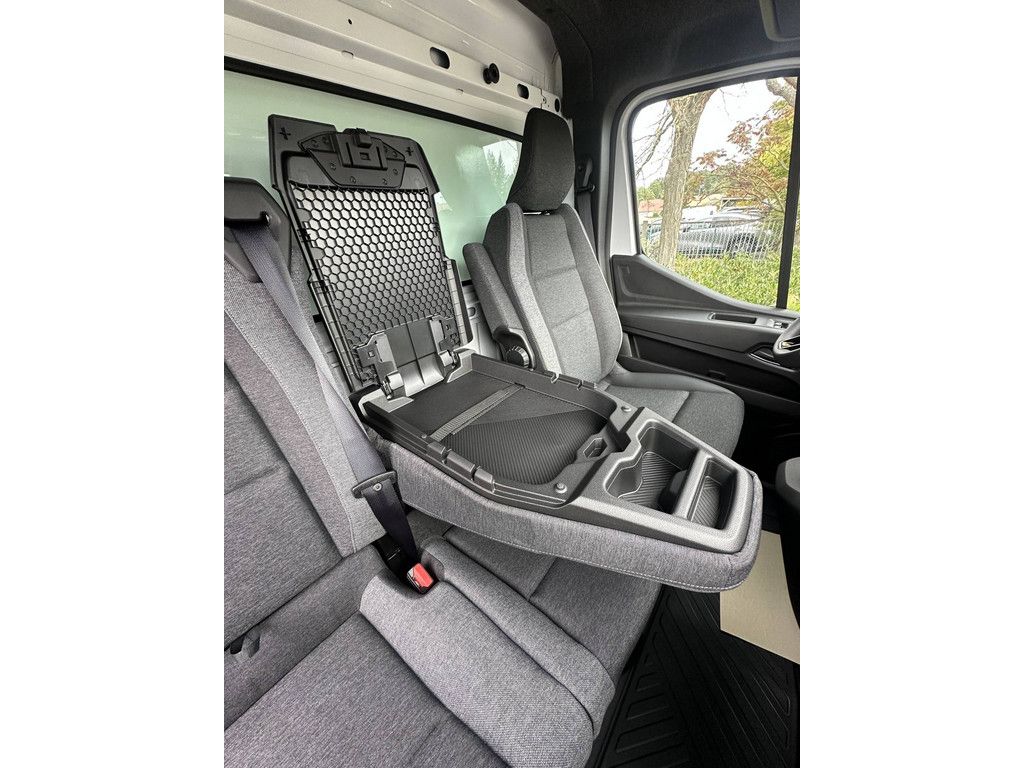 Nissan Interstar 2025