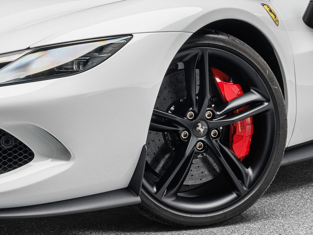 Ferrari 296 GTS 2025