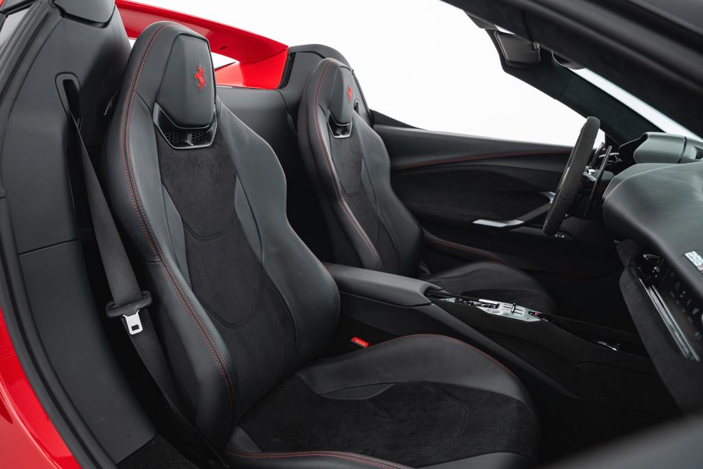 Ferrari 296 GTS 2024