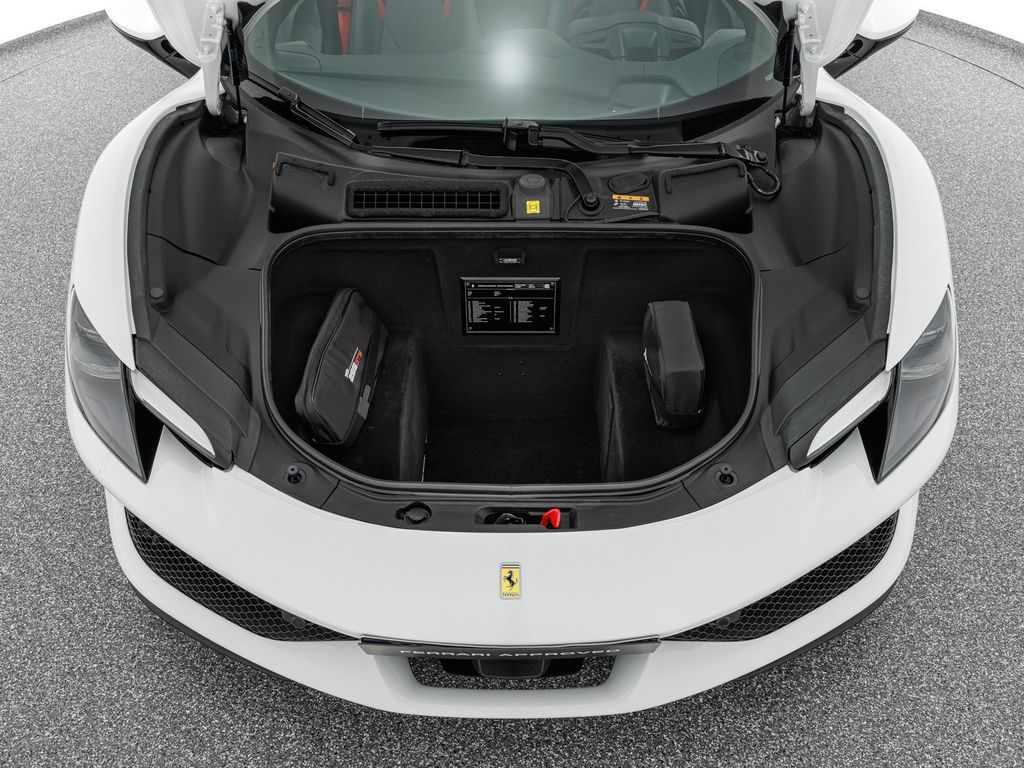 Ferrari 296 GTS 2025