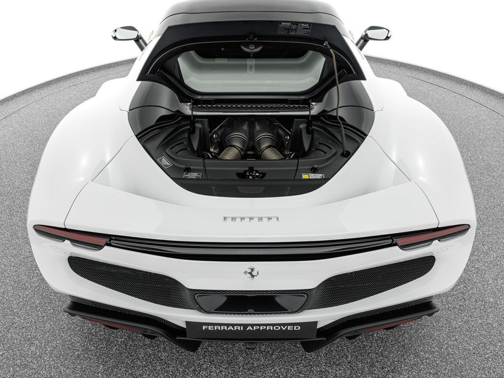 Ferrari 296 GTS 2025