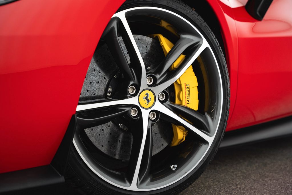 Ferrari 296 GTS 2024