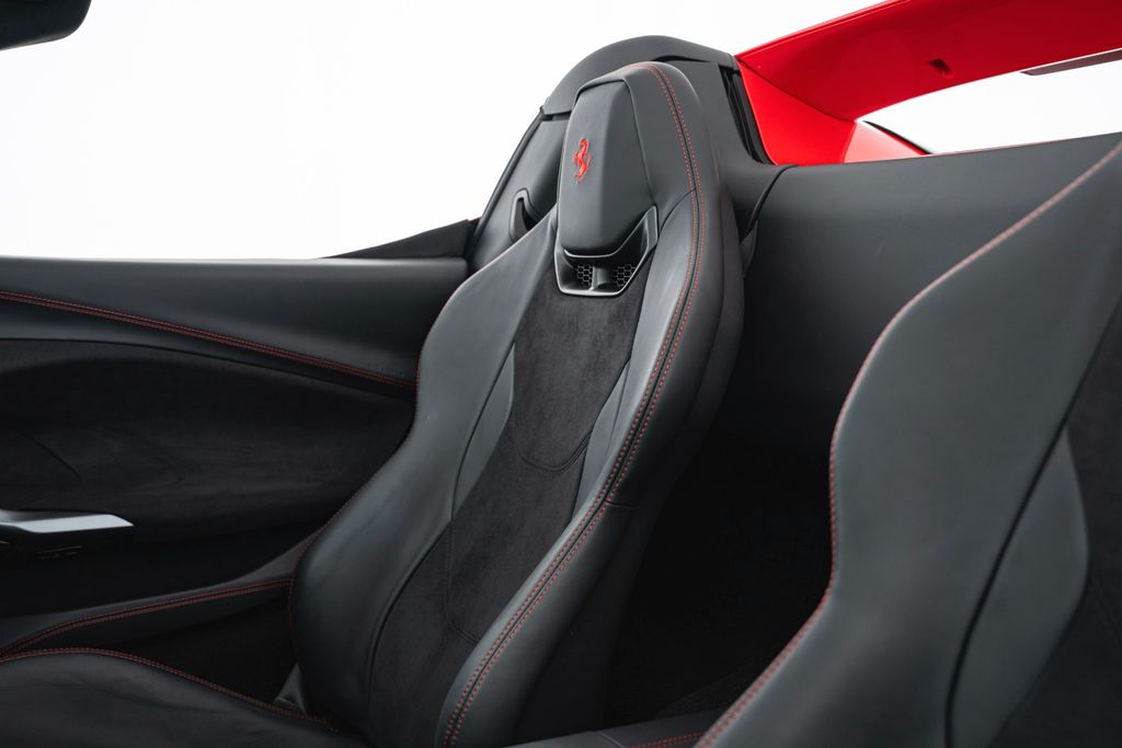 Ferrari 296 GTS 2024