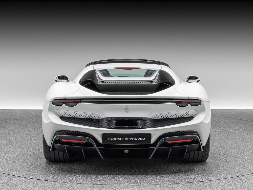 Ferrari 296 GTS 2025