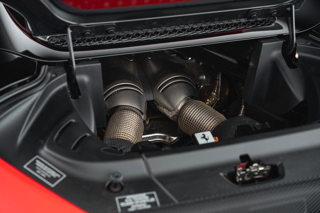Ferrari 296 GTS 2024