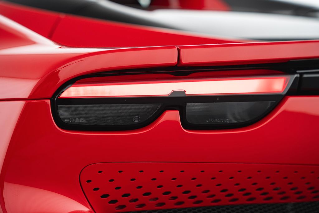 Ferrari 296 GTS 2024