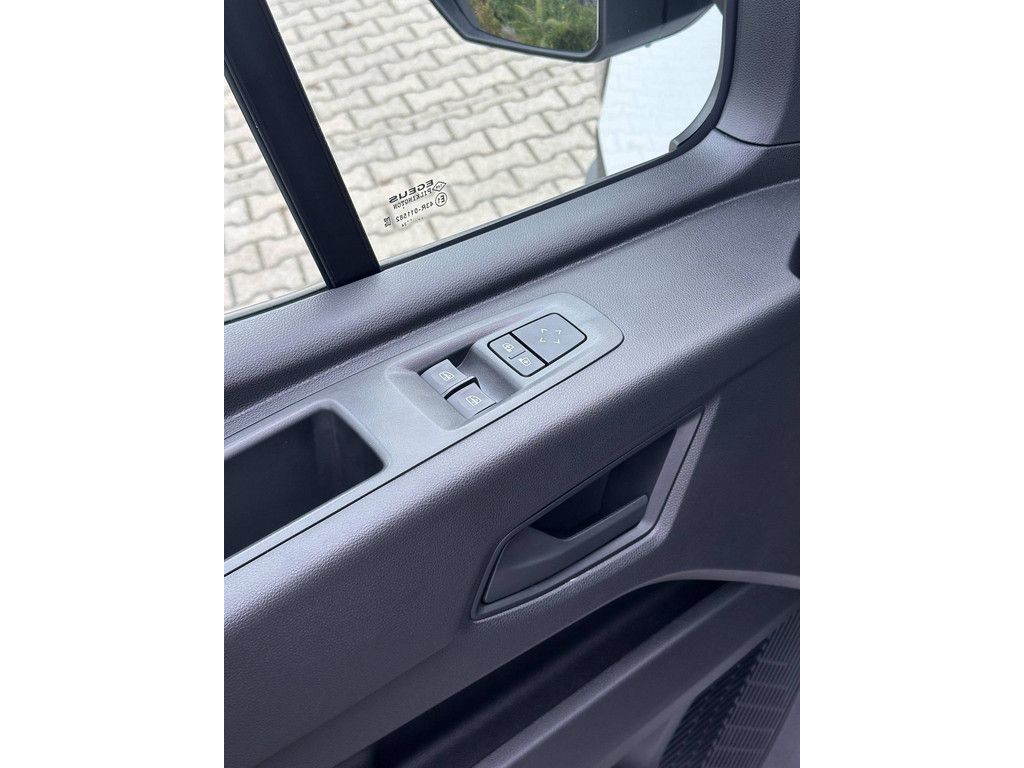 Nissan Interstar 2025