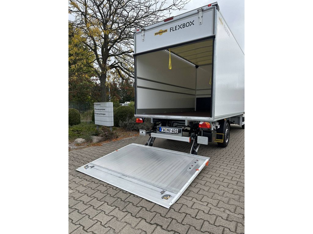 Nissan Interstar 2025